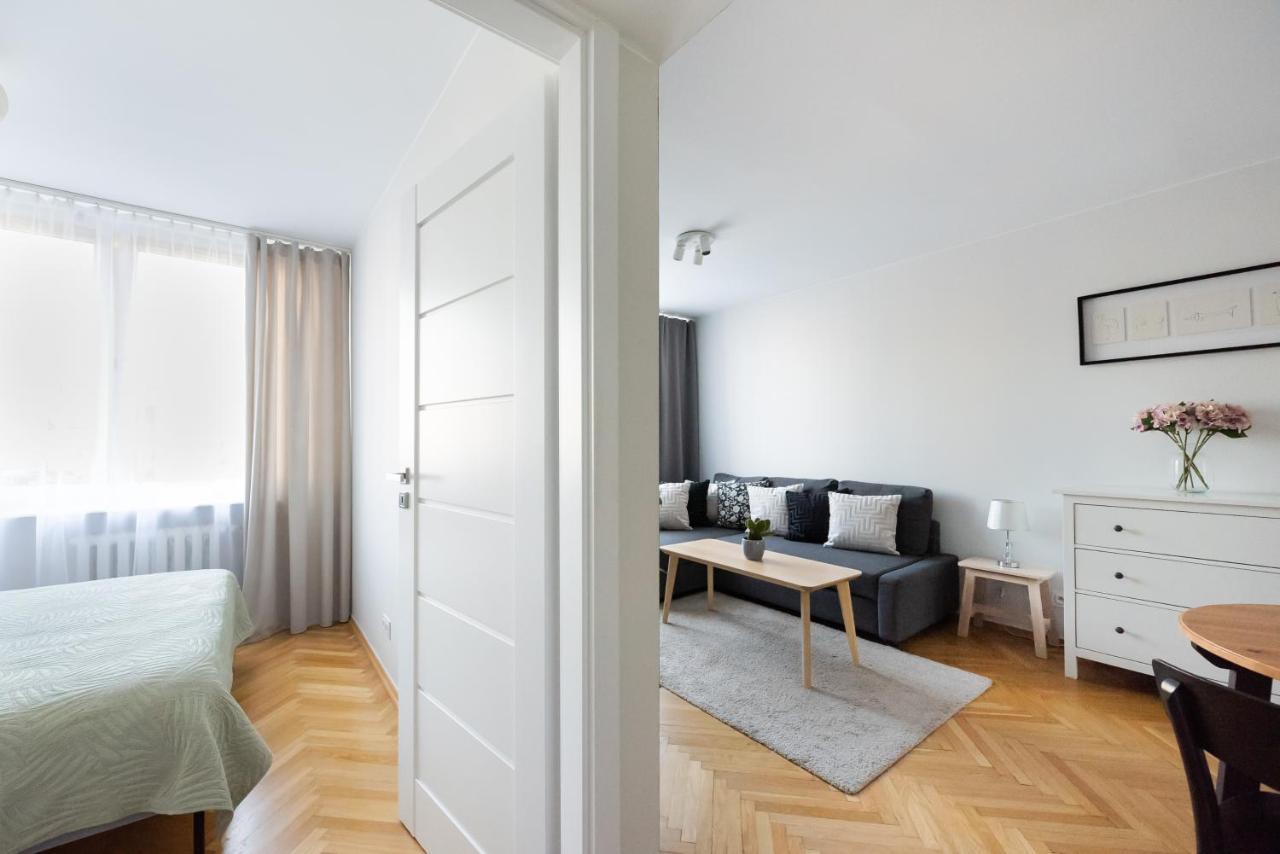 Nowogrodzka Grey Apartment ワルシャワ エクステリア 写真